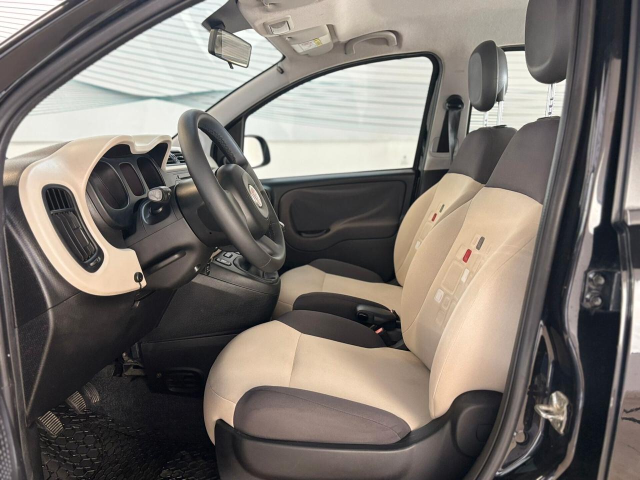 Fiat Panda 1.2 BENZ 2015 CLIMA 5 POSTI