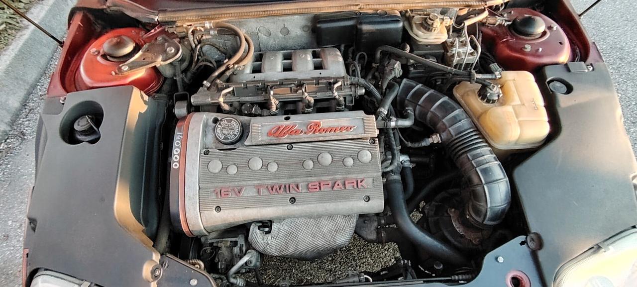 Alfa Romeo GTV 2.0i T. Spark