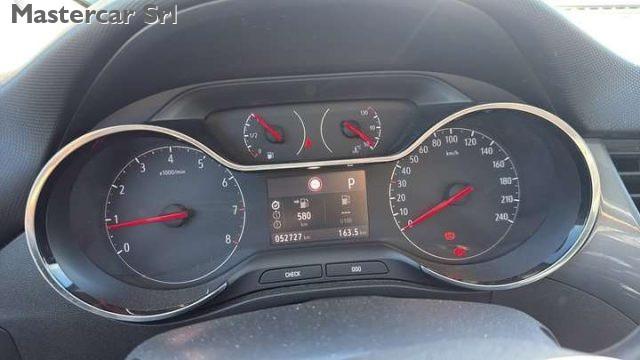 OPEL Crossland NEOPATENTATI 1.2 130cv Elegance autom TG : GT842MA