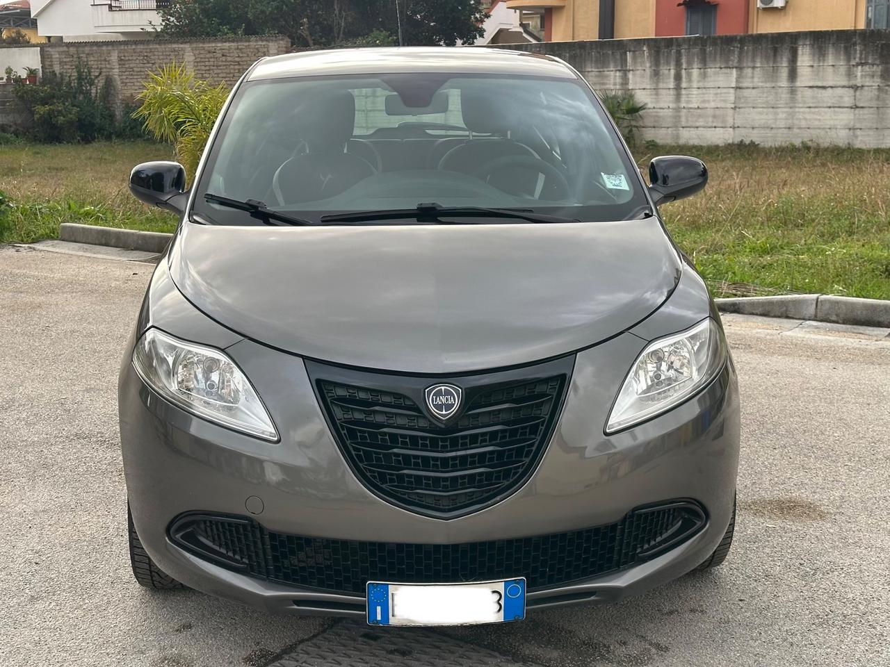Lancia Ypsilon 1.2 69 CV 5 porte Gold