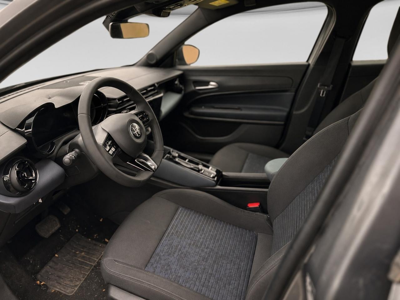 ALFA ROMEO Junior - Junior 1.2 ibrida Sprint 145cv edct6