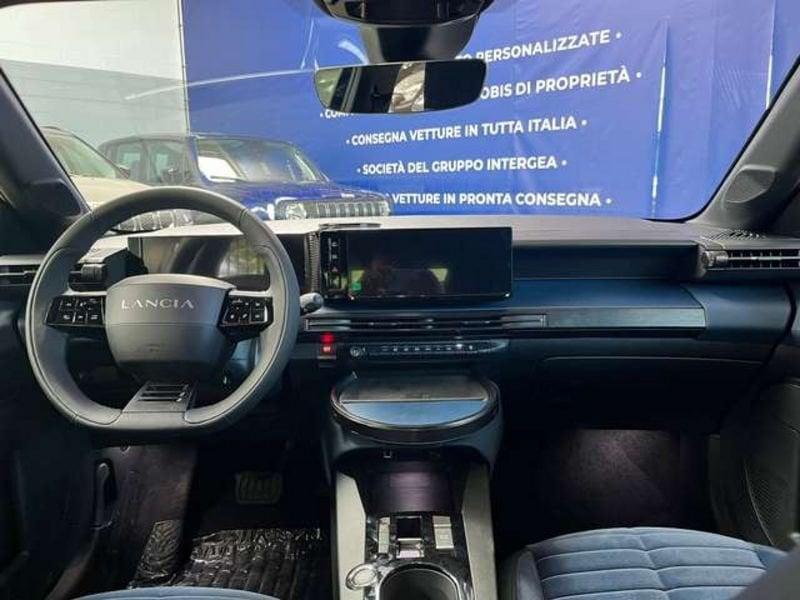 Lancia Ypsilon Cassina Elettrica 156cv NUOVA DA IMMATRICOLARE