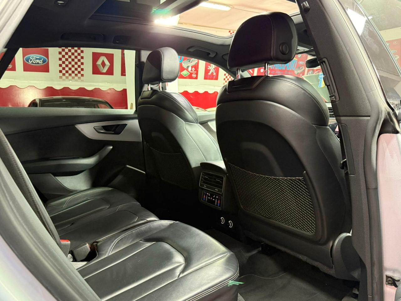 Audi Q8 50 3.0 TDI 286cv quattro S-LINE - 2019