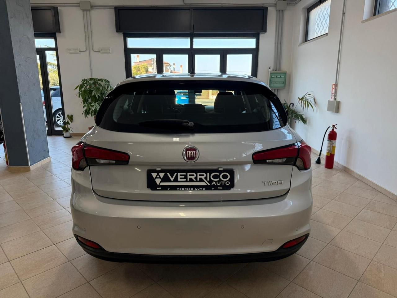 Fiat Tipo 1.4 5 porte Lounge 95 CV UNICO PROPRETARIO