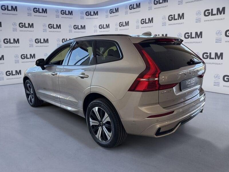 Volvo XC60 T6 Plug-in hybrid AWD automatico Plus Dark
