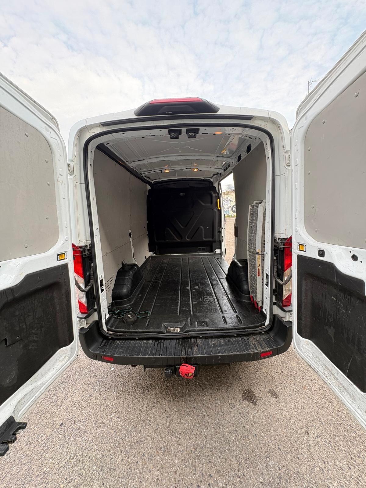 FORD TRANSIT 2,0 TDCI-EOBLUE HYBRID 2020- EURO 6D- GANCIO TRAINO