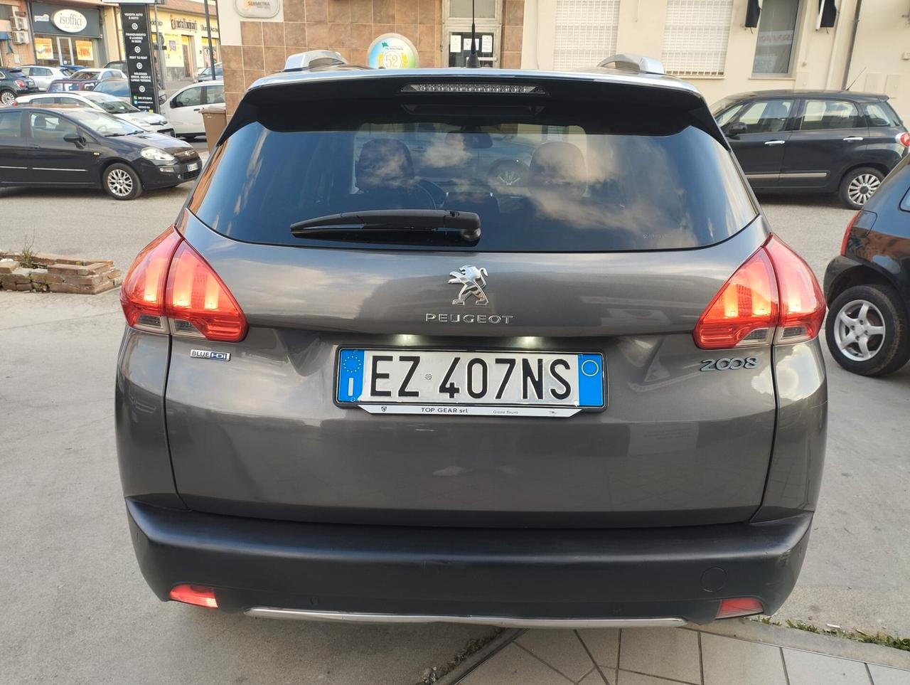 Peugeot 2008 BlueHDi 100 Allure