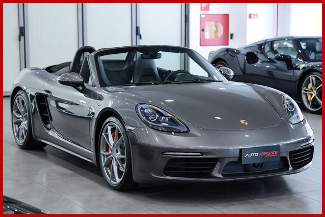 PORSCHE 718 2.5 S