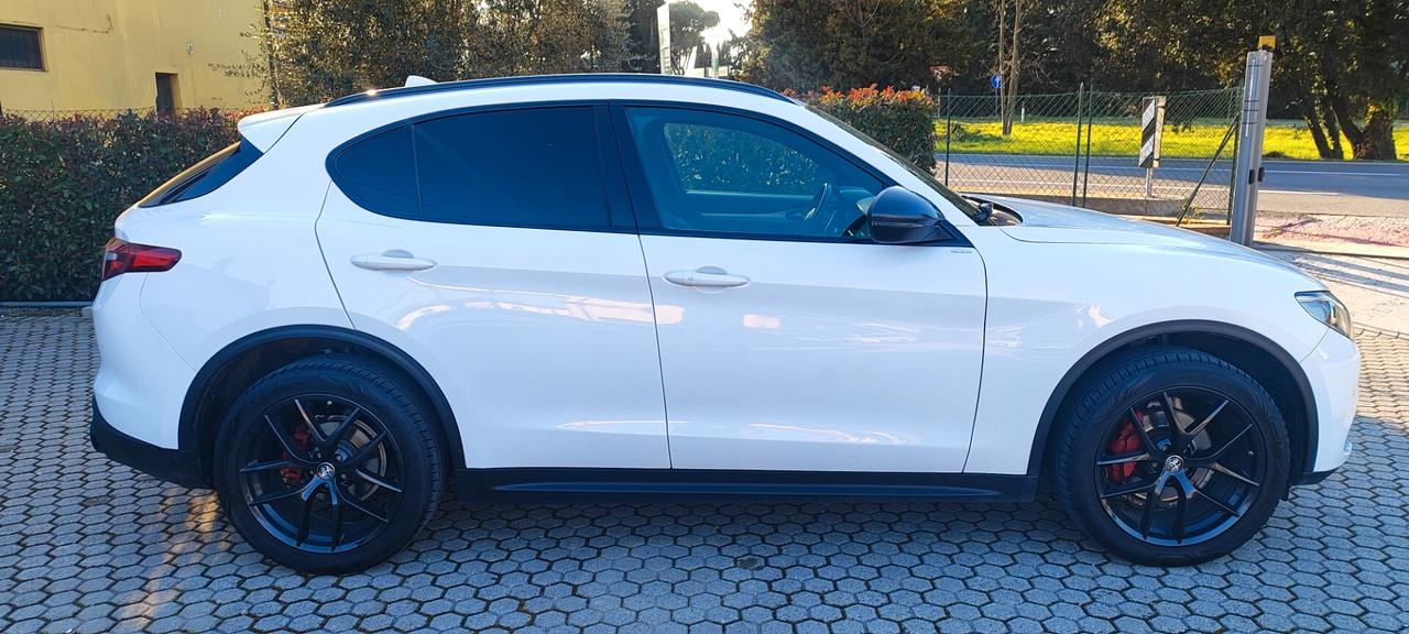 Alfa Romeo Stelvio 2.2 Turbodiesel 210 CV AT8 Q4 B-Tech