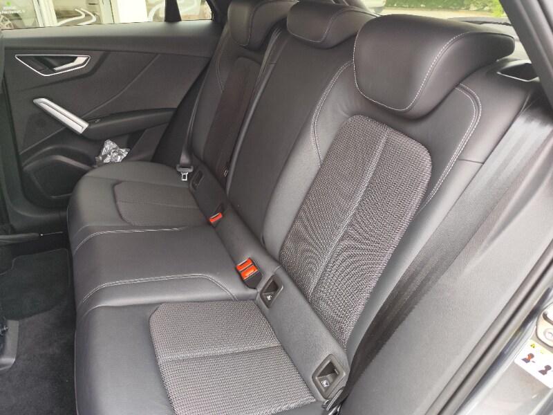AUDI Q2 Q2 35 TDI quattro S tronic Identity Black