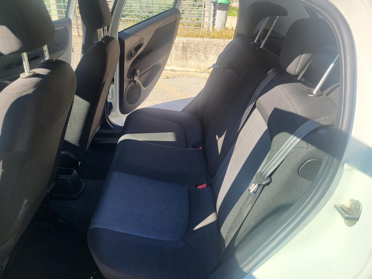 FIAT PUNTO EVO 1,3 Mjet-UNICO PROPR-4 REVISIONI