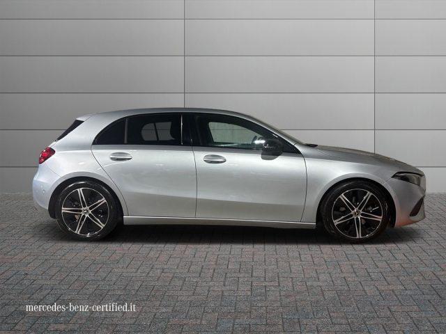 MERCEDES-BENZ A 180 Automatic Progressive Advanced