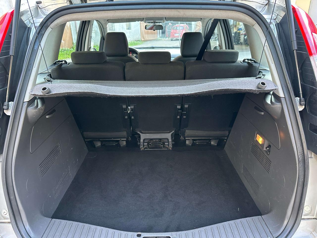 Ford C-Max 1.6 TDCi 90 CV Titanium
