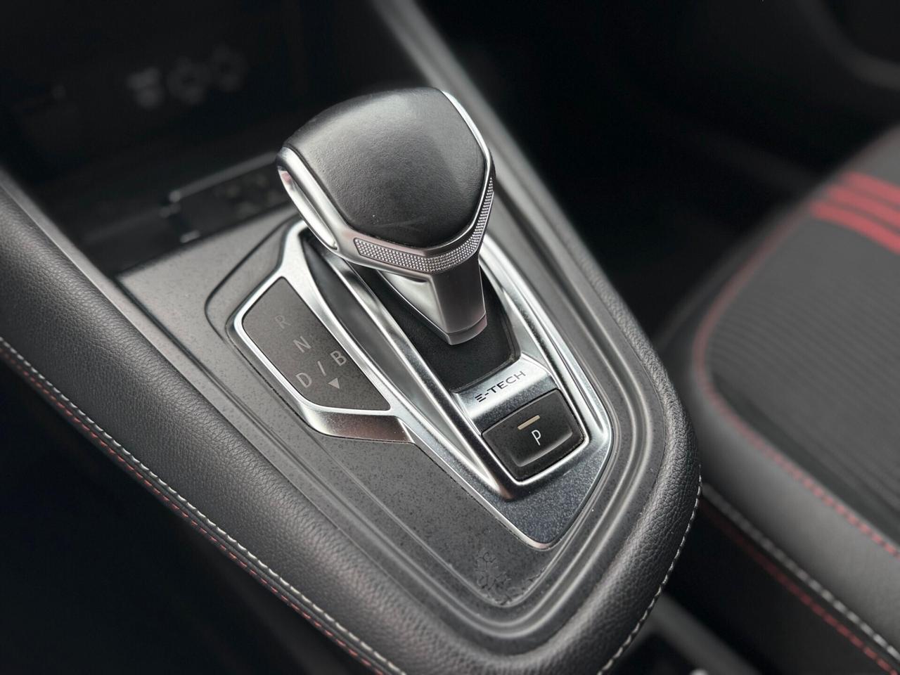 Renault Captur Full Hybrid E-Tech 145 CV RS Line