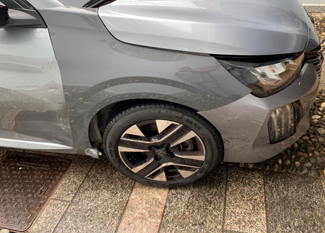Peugeot 208 PureTech 100 Stop&Start 5 porte Allure