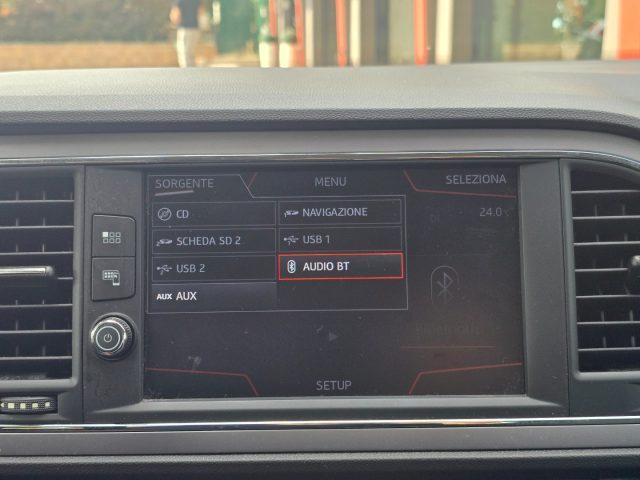 SEAT Leon 1.6 TDI 115 CV ST Style LED Navi ACC Radar SensPAR