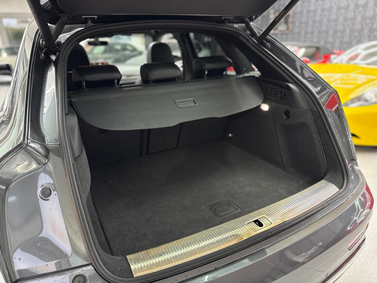 Audi Q3 RS 2.5 TFSI quattro S tronic