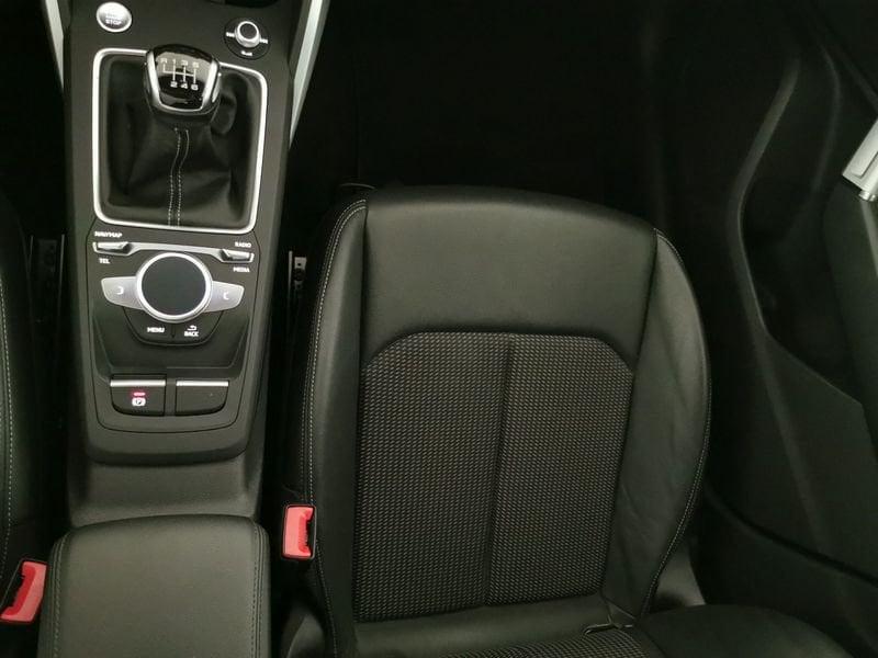 Audi Q2 35 1.5 tfsi S line edition