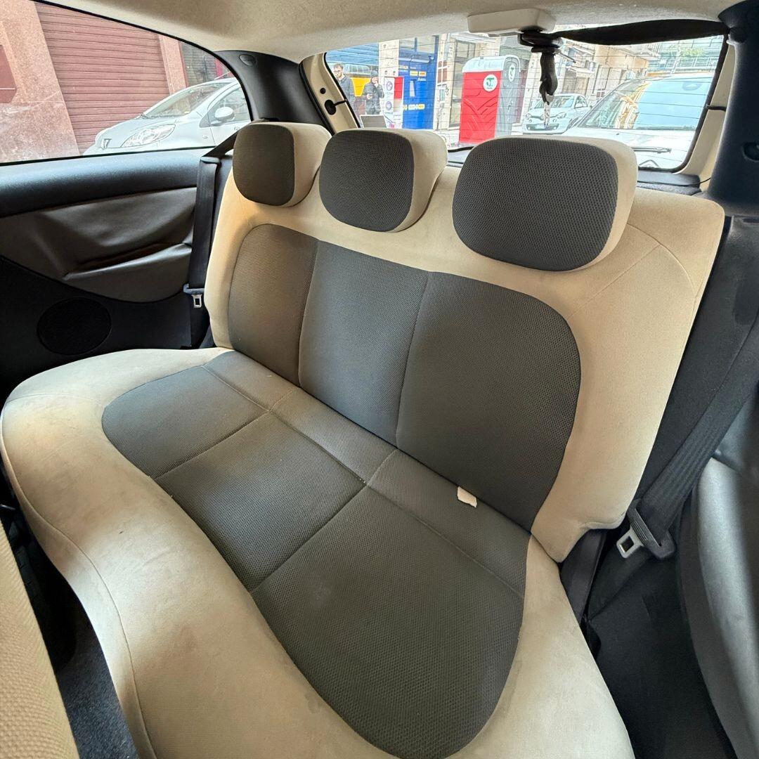 Lancia Ypsilon 1.2 GPL