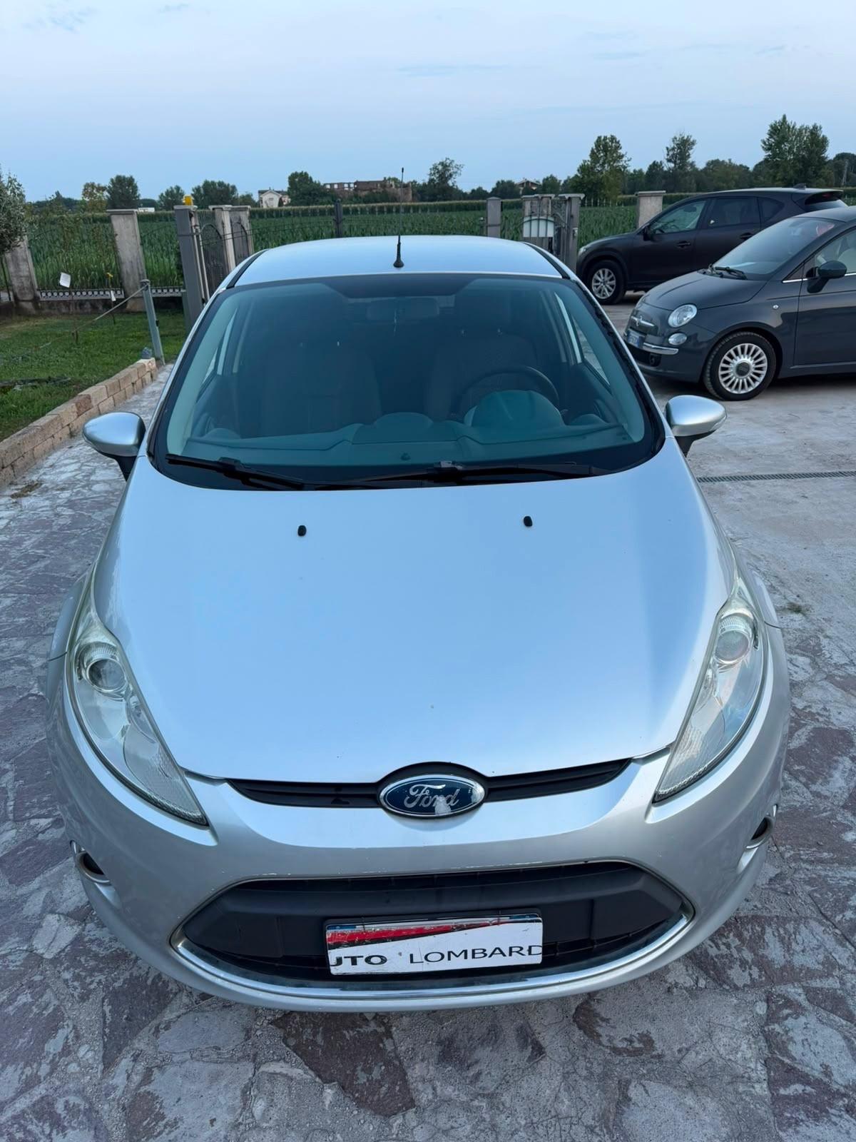 Ford Fiesta 1.2 82 CV 5 porte Titanium neopatentati