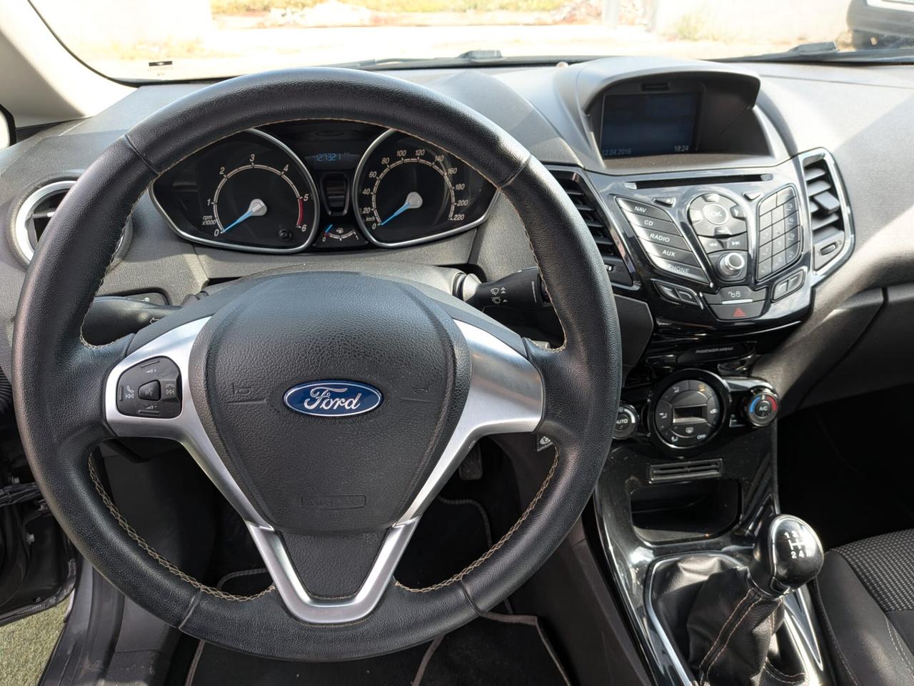Ford Fiesta 1.5 TDCi 75CV 5 porte Titanium