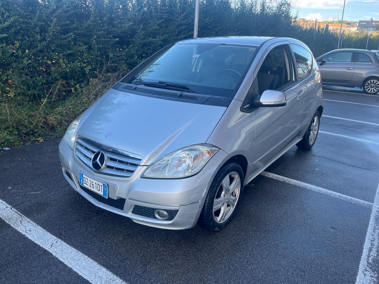 MERCEDES A180 CDI COUPÈ CAMBIO AUTOMATICO