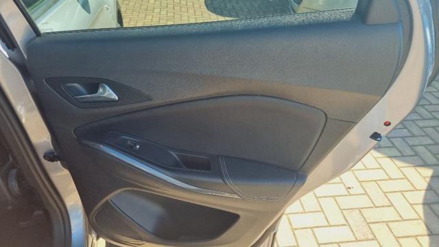 OPEL Grandland X 1.5 diesel Ecotec aut. Business Elegance