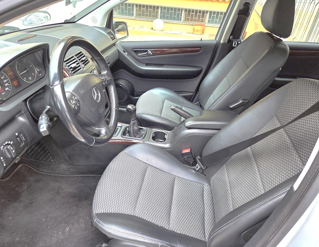 Mercedes A 180 CDI Elegance BEN TENUTA FULL GARANZIA