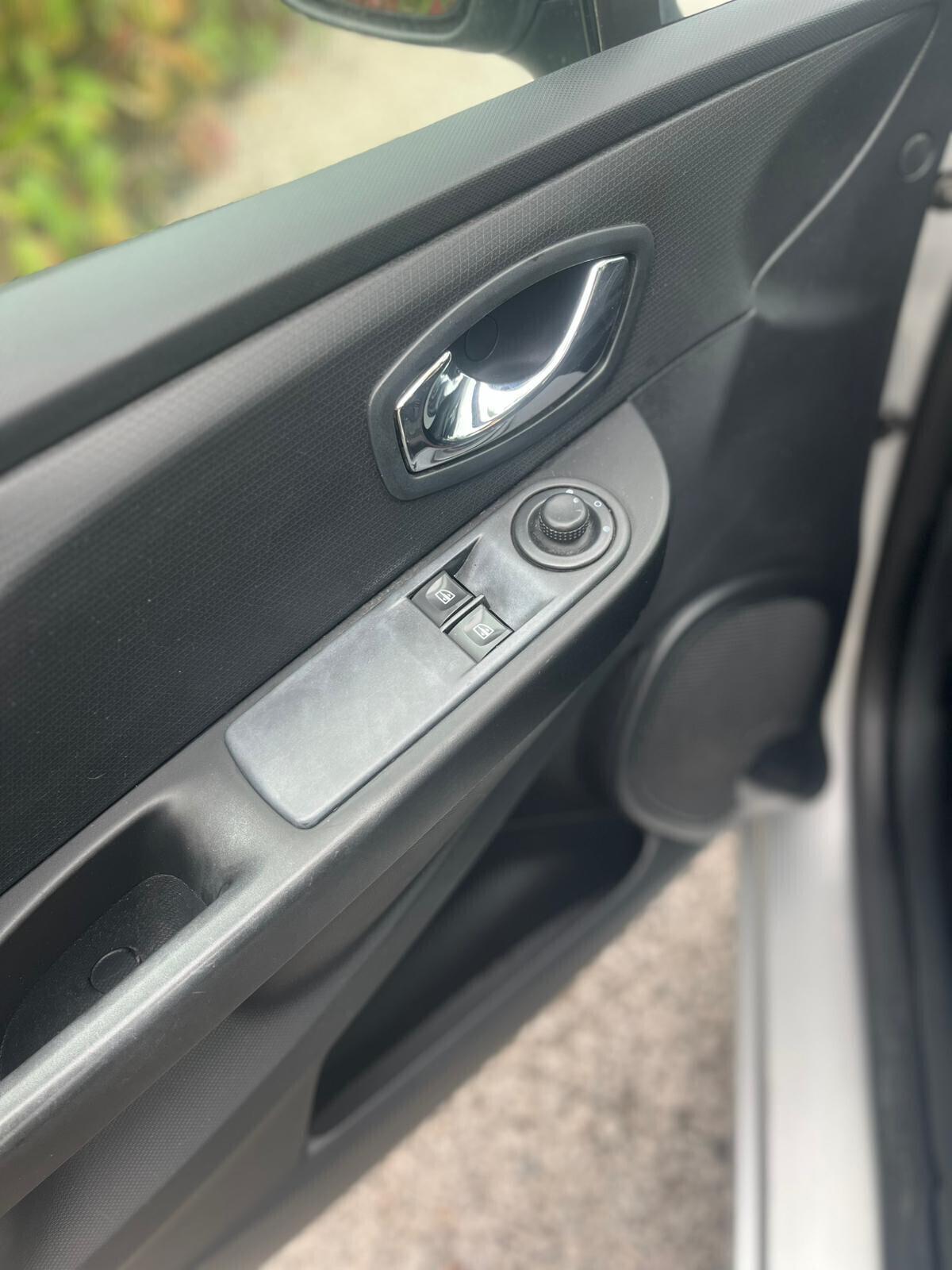 Renault Clio 4a serie 2013