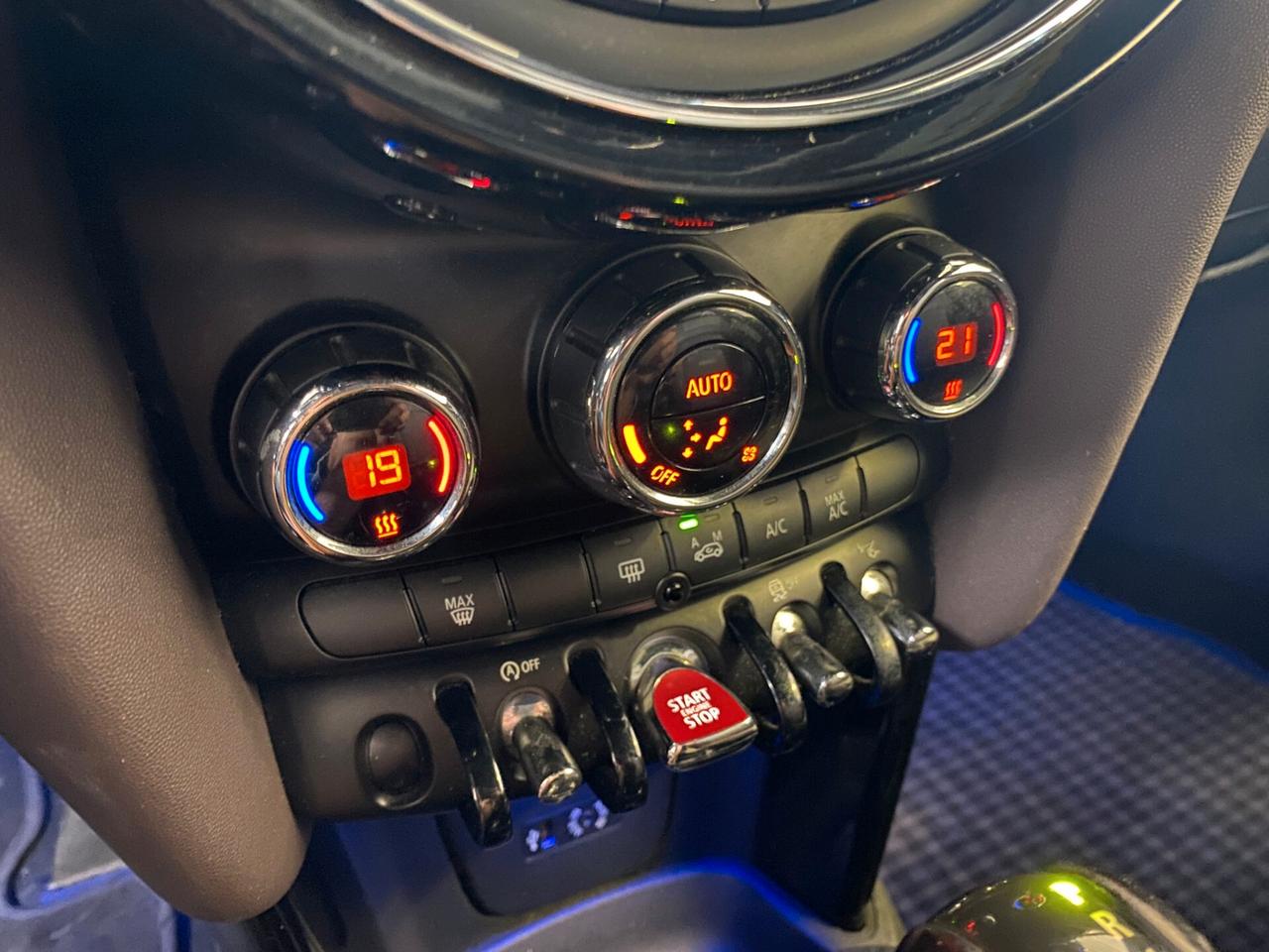 Mini Cooper 1.5Diesel HYPE Navi/Pelle/Xenon/C.Auto