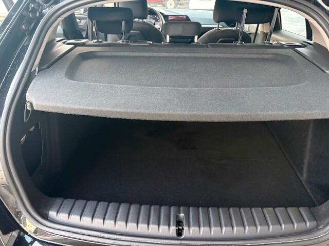 Bmw 116 116d 5p. Advantage