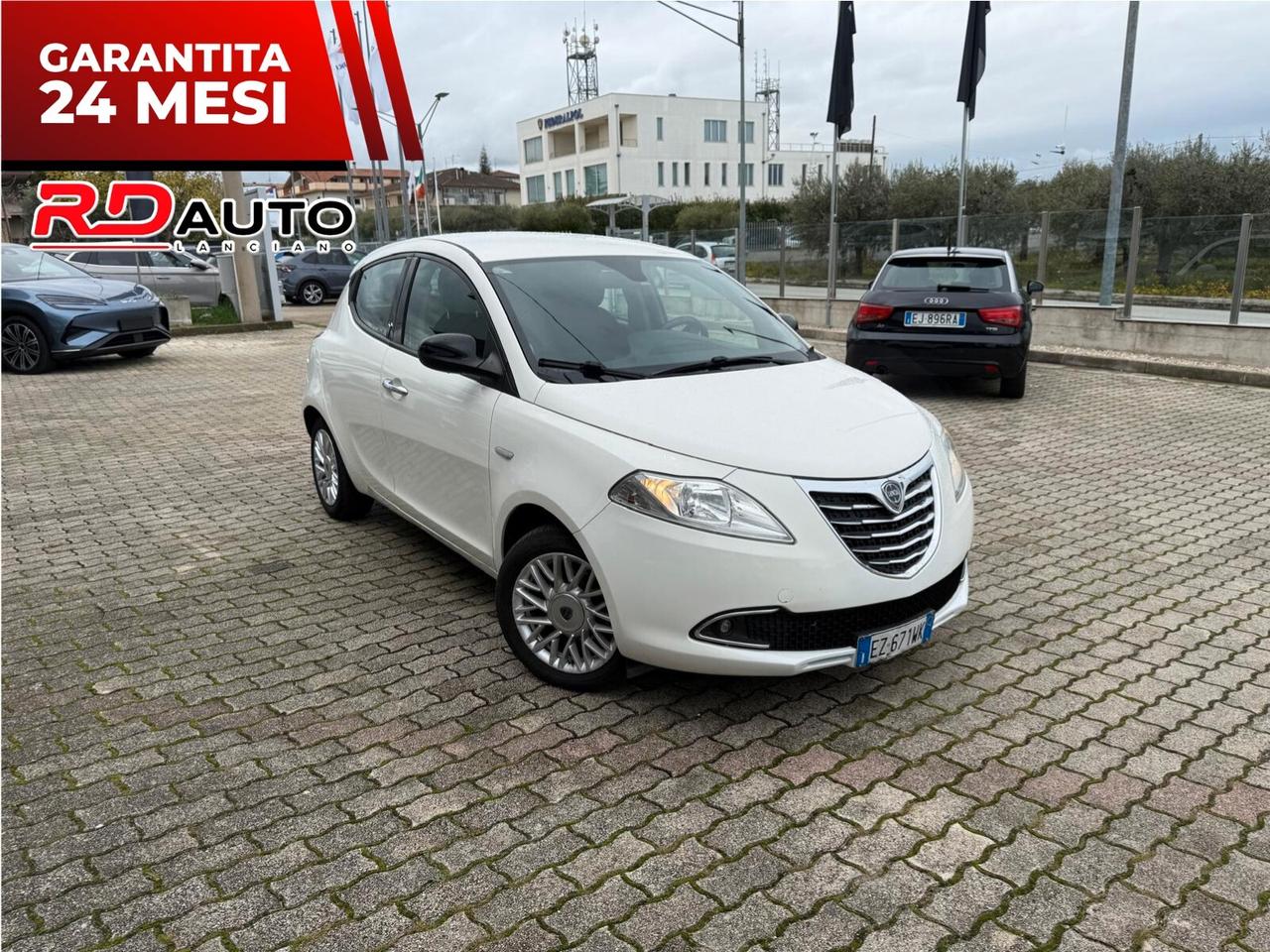 Lancia Ypsilon 1.2 69 CV 5 porte Gold