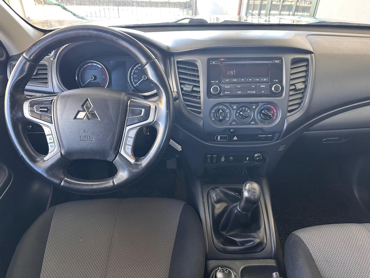 Mitsubishi L200 Club Cab L200 cl.cab 2.3d Invite 4wd 150cv