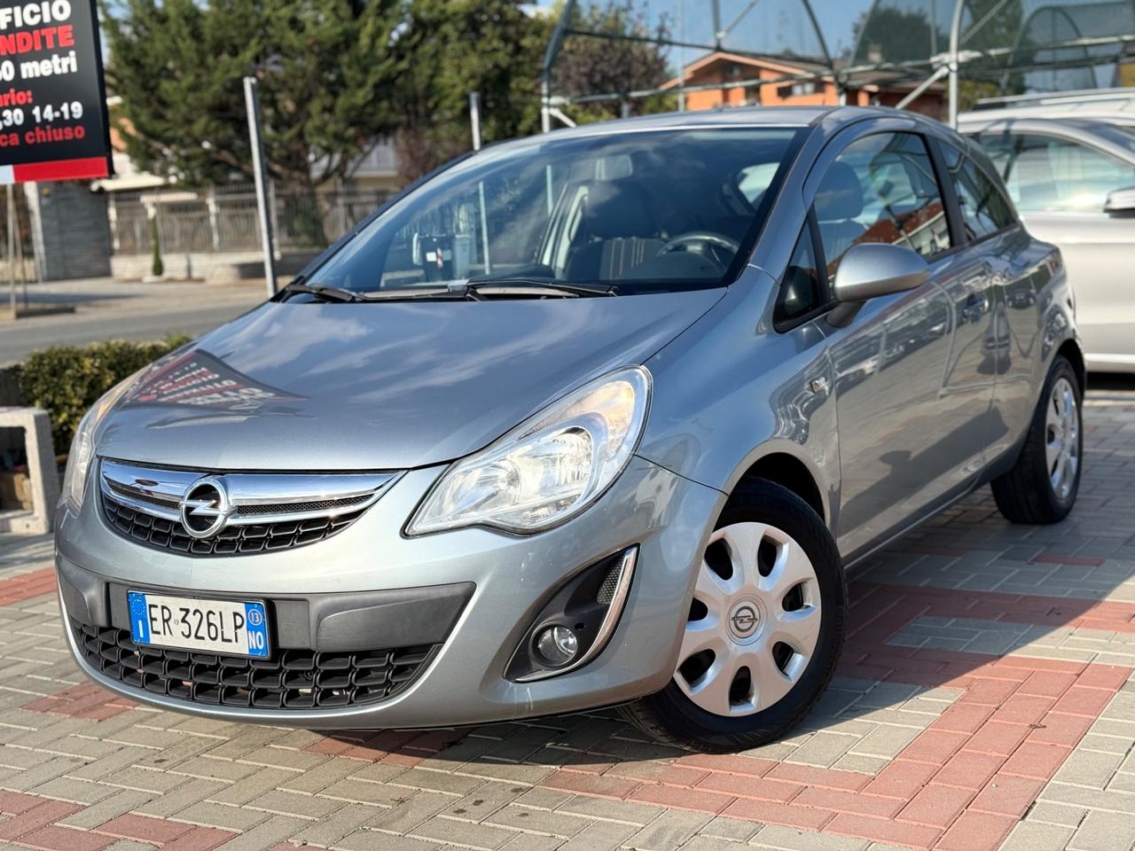 Opel Corsa 1.2 3 porte Edition OK NEOPATENTATI