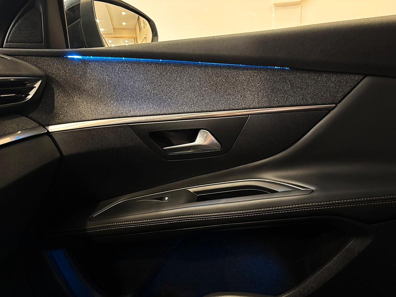 Peugeot 3008 1.6 Blue-HDI 120CV GT-LINE