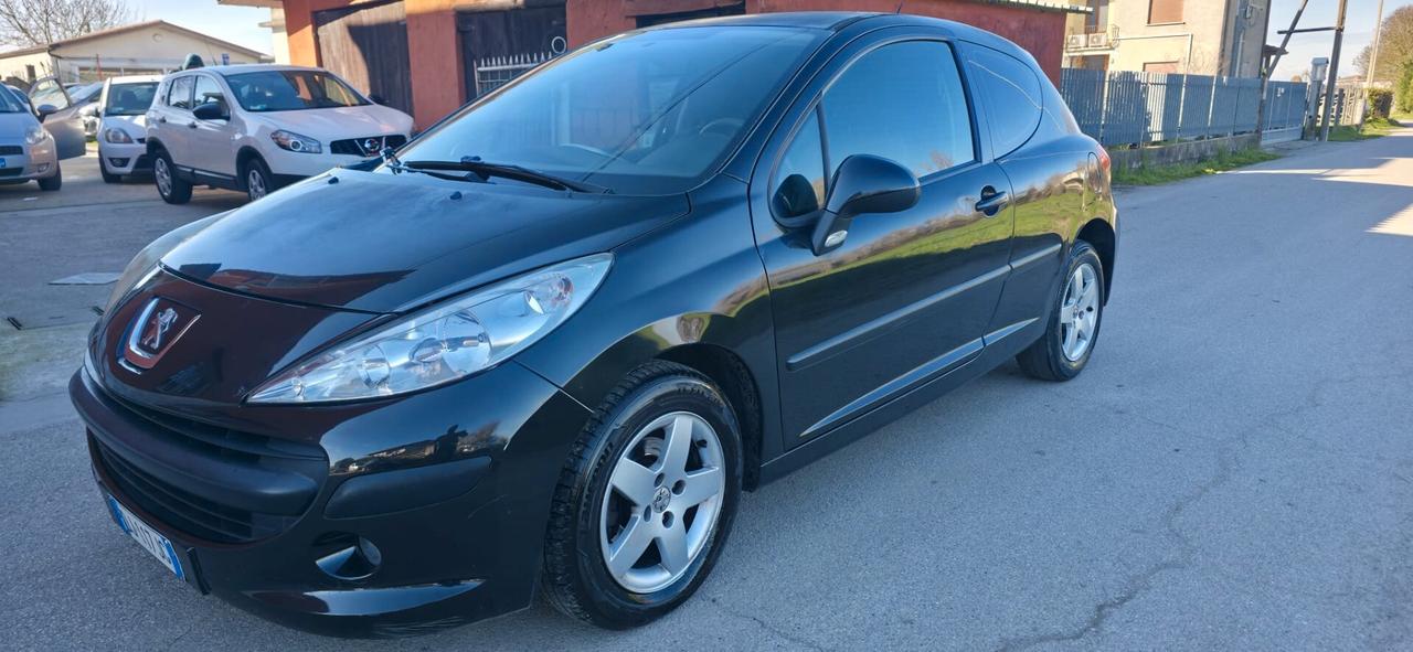 Peugeot 207 1.4 8V 75CV 3p. ONE Line neopatentati