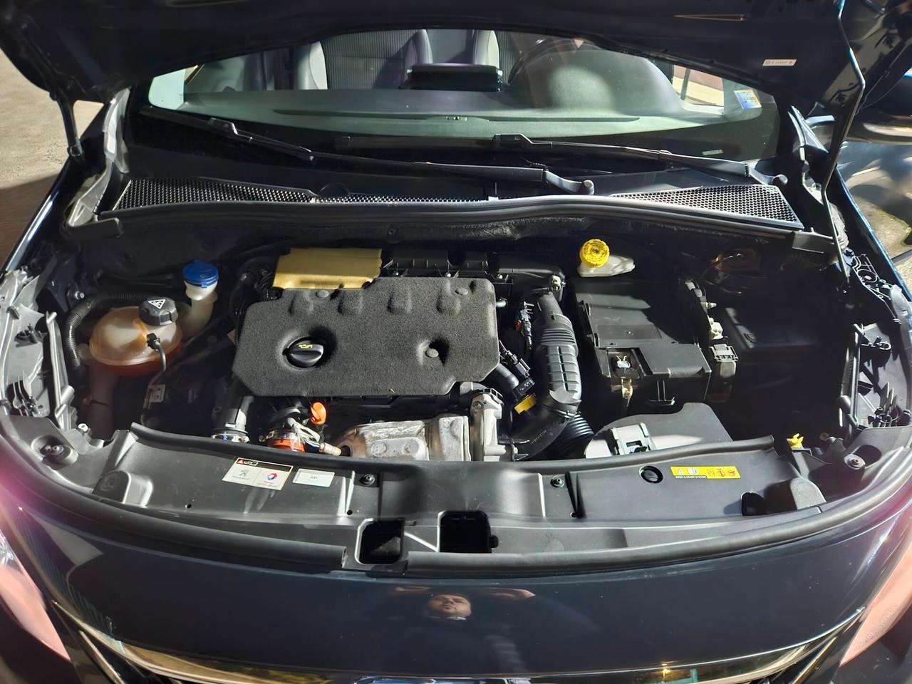 Peugeot 2008 BlueHDi 100 S&S Allure