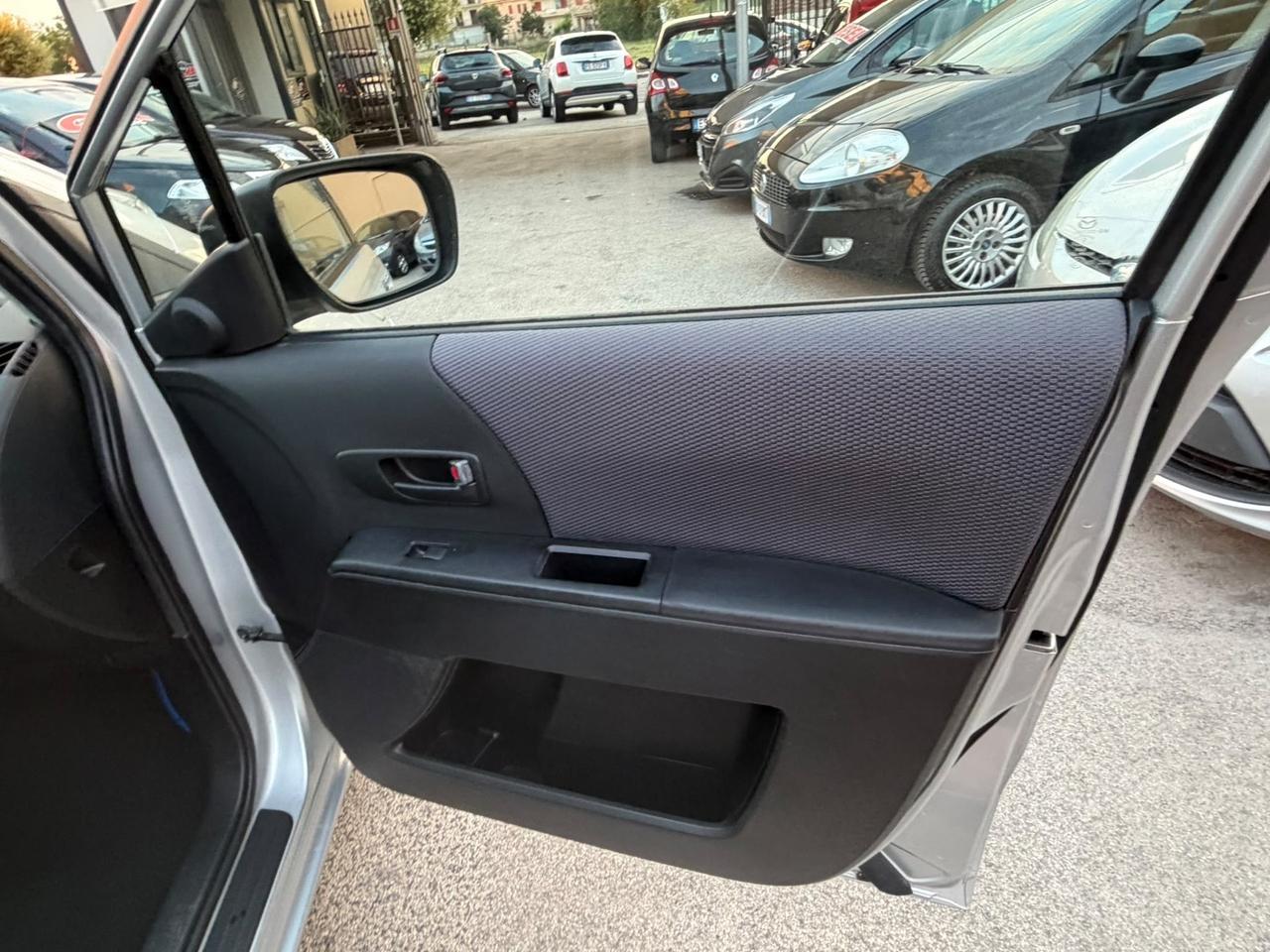 Mazda 5 Mazda5 2.0 MZ-CD 16V 110CV Extra 7 posti