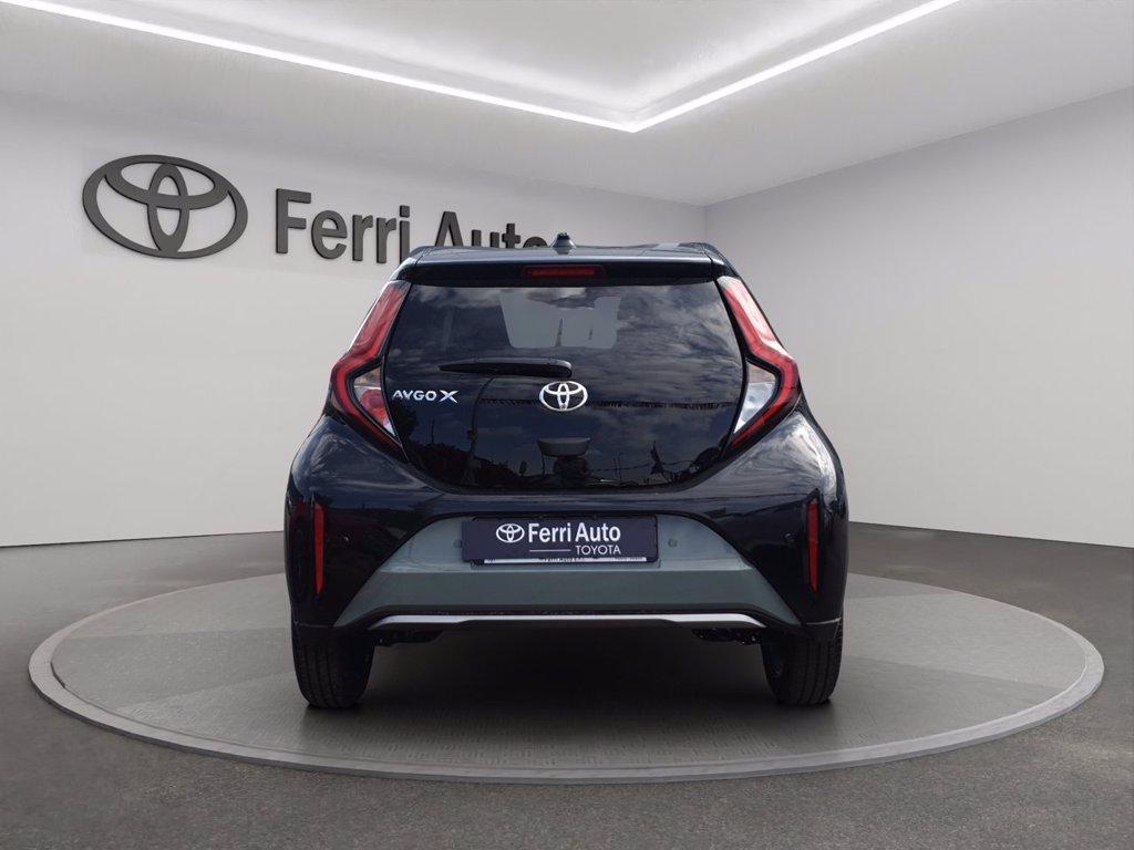 TOYOTA Aygo x 1.0 lounge 72cv s-cvt del 2024