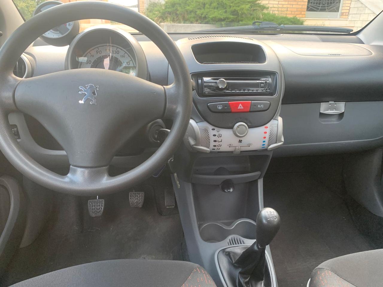 Peugeot 107 1.0 68CV 5p. Sweet Years