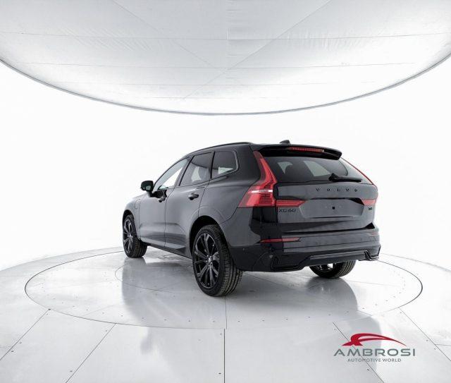 VOLVO XC60 Black Edition T6 AWD Plug-in hybrid Elettrica/Benz