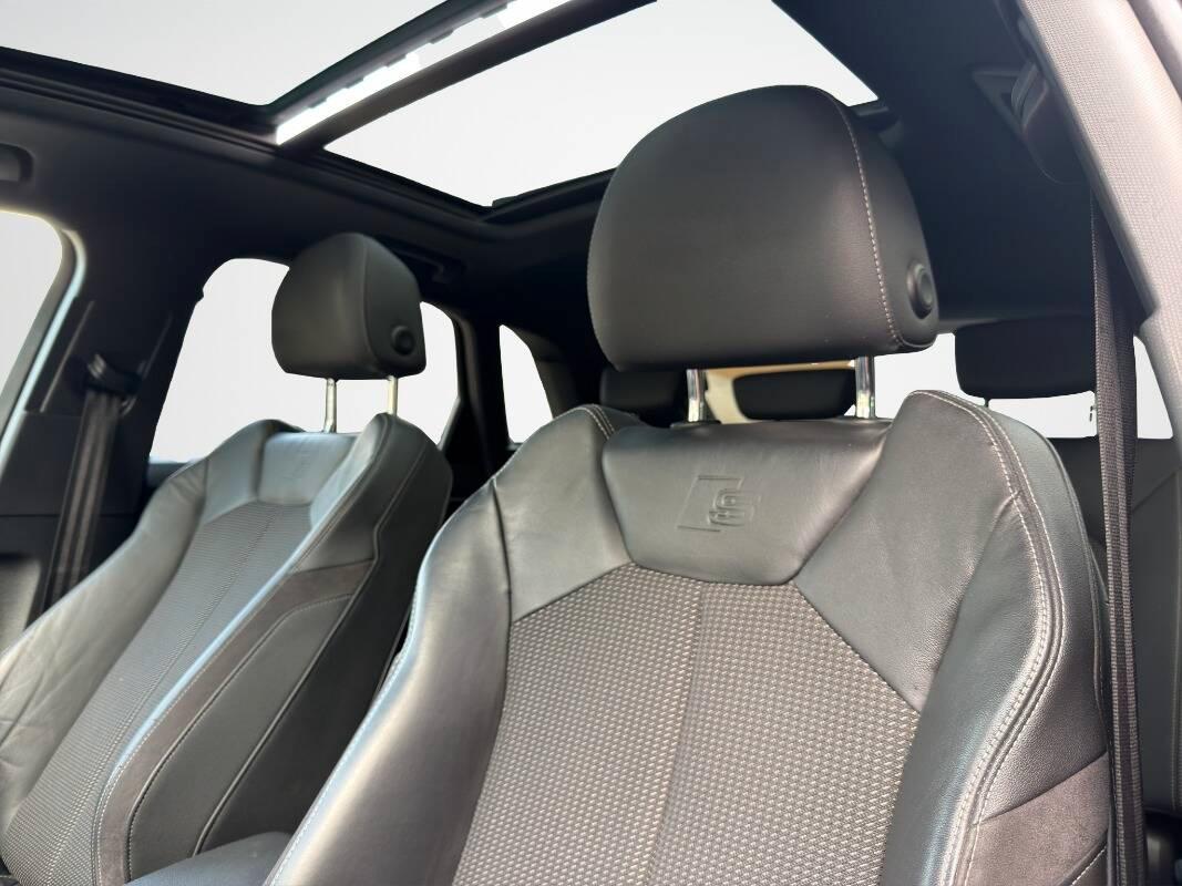 Audi Q3 35 2.0 tdi S line edition s-tronic Tetto