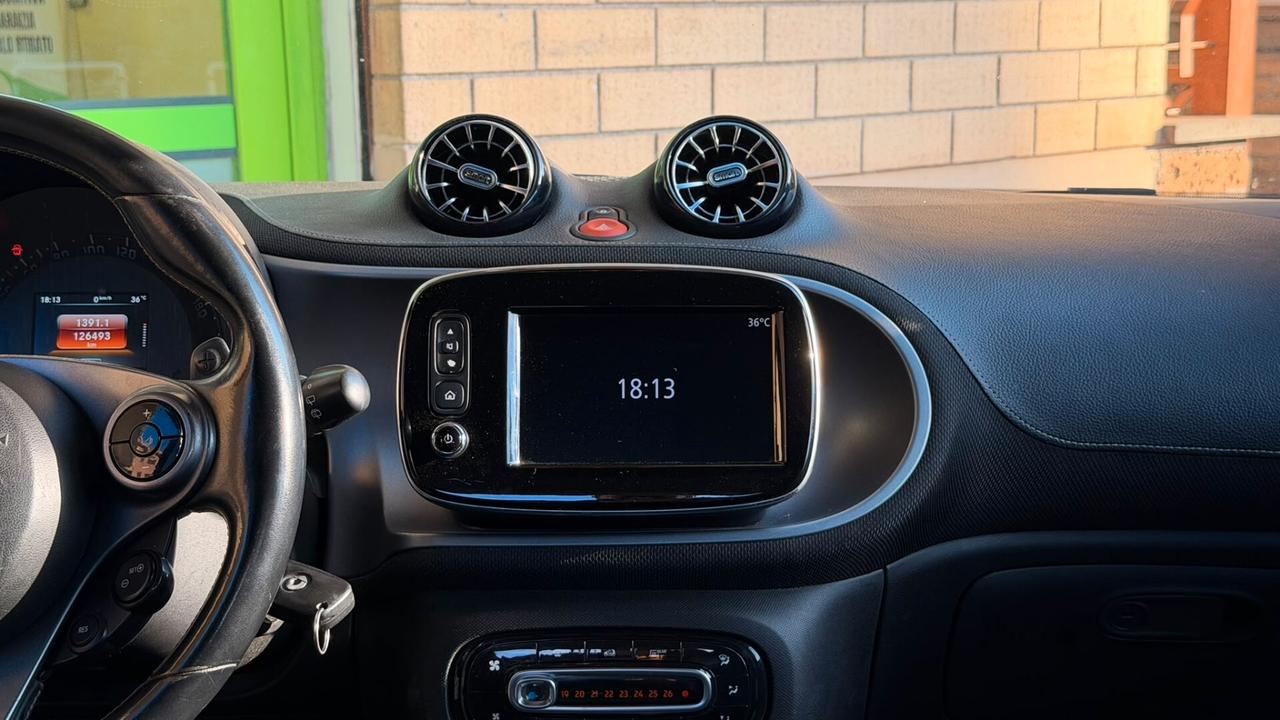Smart ForTwo BRABUS 0.9 Turbo twinamic Xclusive