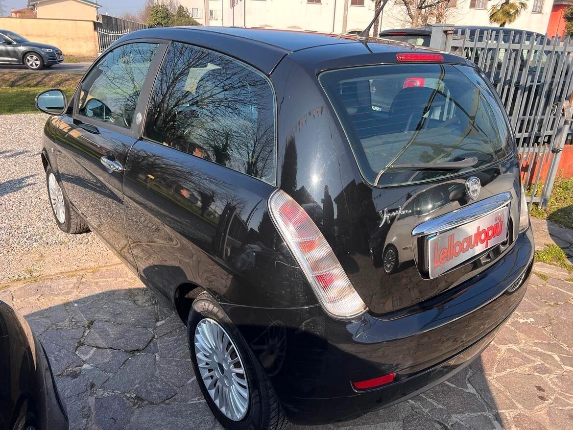 Lancia Ypsilon 1.4 Argento Ecochic GPL