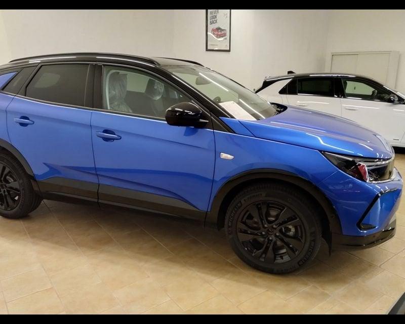 Opel Grandland GS 1.2 130cv MT6