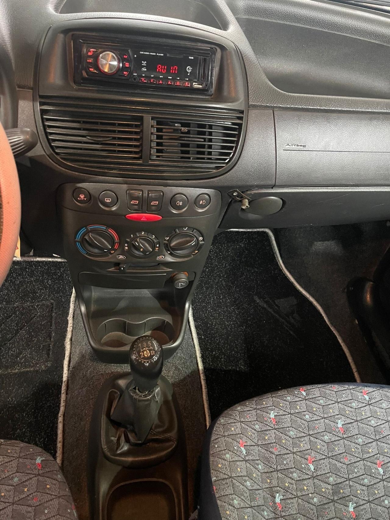 Fiat Punto 1.3 JTD - AUTOCARRO VAN