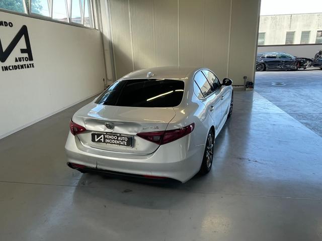 ALFA ROMEO Giulia 2.2 TURBODIESEL 136CV AT8