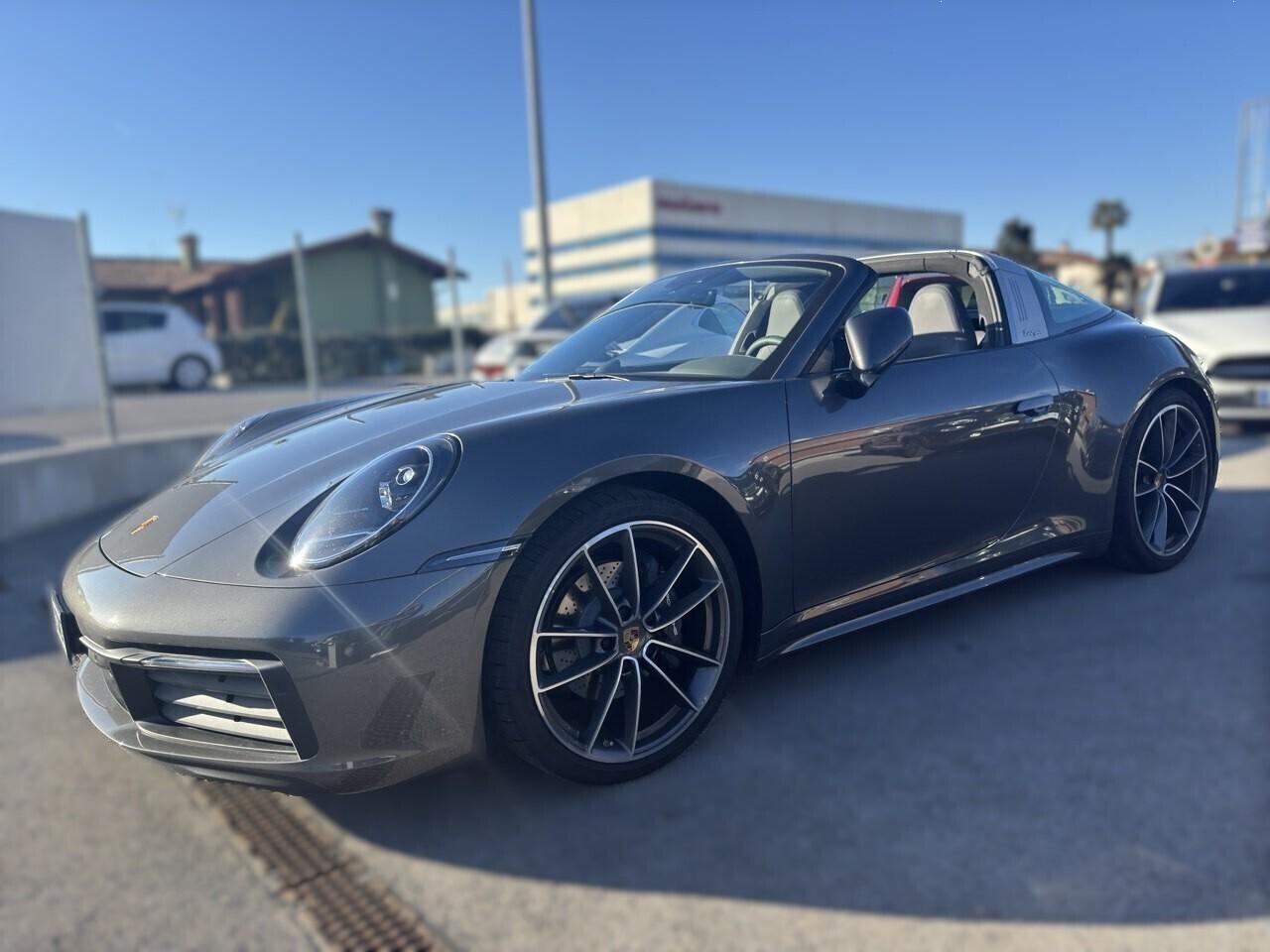 Porsche 911 992 Targa 4