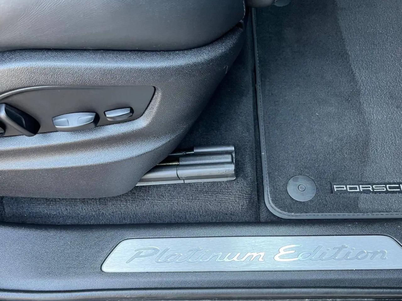 Porsche Cayenne 3.0 V6 Platinum Edition 4x4 Perfetta