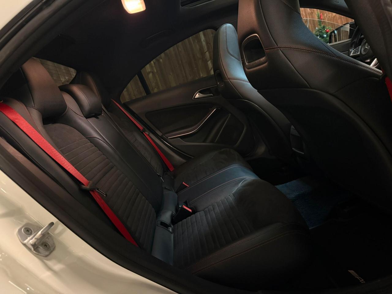 Mercedes-Benz CLA 180D Automatic Premium Amg Tetto